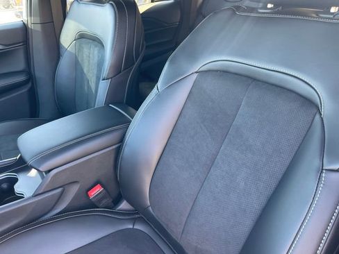 New 2025 Jeep Grand Cherokee Altitude image 39