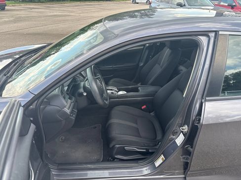 Used 2018 Honda Civic LX image 4