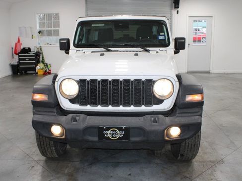 Used 2024 Jeep Wrangler Sport S image 3
