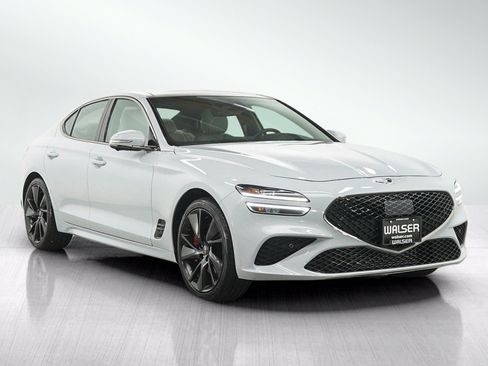 Used 2022 Genesis G70 3.3T w/ Sport Prestige Package AWD/4WD image 7