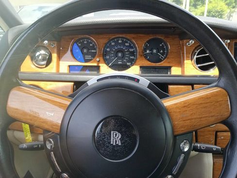 Used 2008 Rolls-Royce Phantom Drophead Coupe image 12