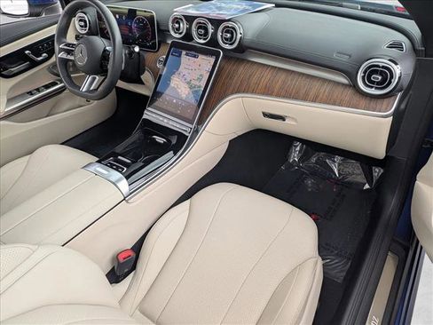 Certified 2024 Mercedes-Benz CLE 300 4MATIC Cabriolet image 21