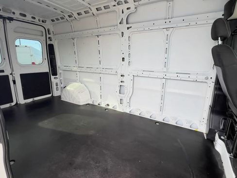 Used 2023 RAM ProMaster 2500 image 15