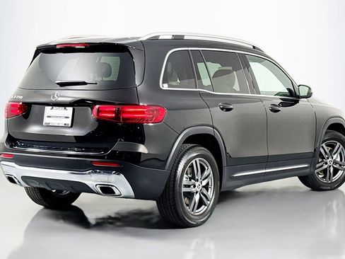 Used 2026 Mercedes-Benz GLB 250 image 11