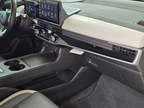 Used 2024 Honda Prologue Touring image 28
