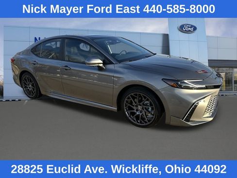 Used 2025 Toyota Camry XSE image 1
