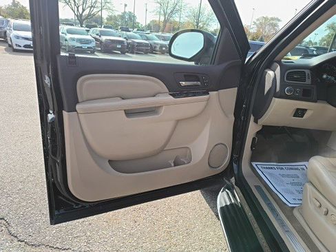 Used 2014 GMC Yukon Denali image 10