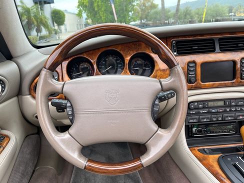 Used 2002 Jaguar XK8 Convertible RWD image 14