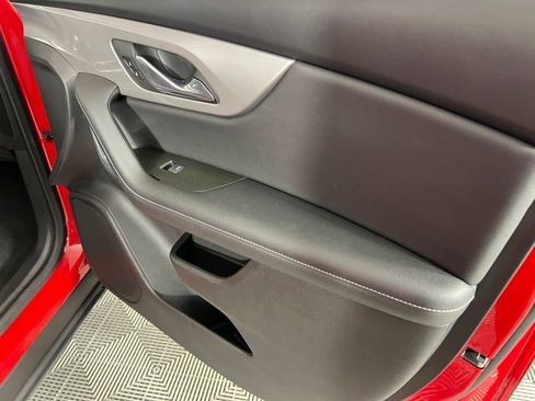 Used 2024 Chevrolet Blazer LT image 30