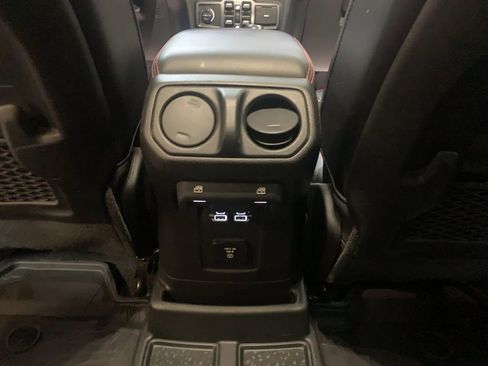 Used 2021 Jeep Wrangler Unlimited Rubicon AWD/4WD image 15