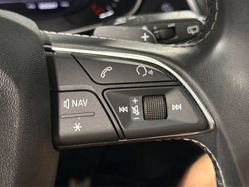 Used 2019 Audi SQ5 Prestige w/ Prestige Package AWD/4WD image 27