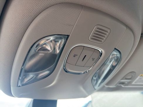 Used 2019 Jeep Compass Latitude w/ Cold Weather Group image 24