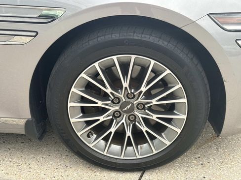 Used 2022 Genesis G80 2.5T image 4