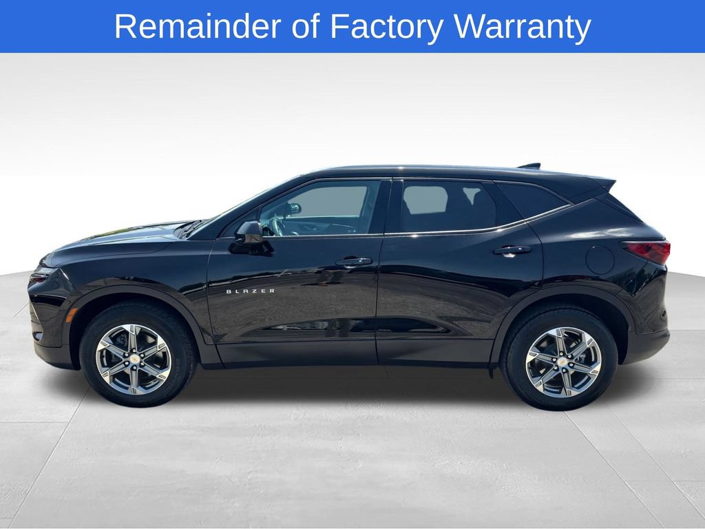 Used 2024 Chevrolet Blazer LT w/ Driver Confidence Package AWD/4WD image 2