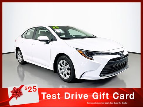 Used 2025 Toyota Corolla LE FWD image 1