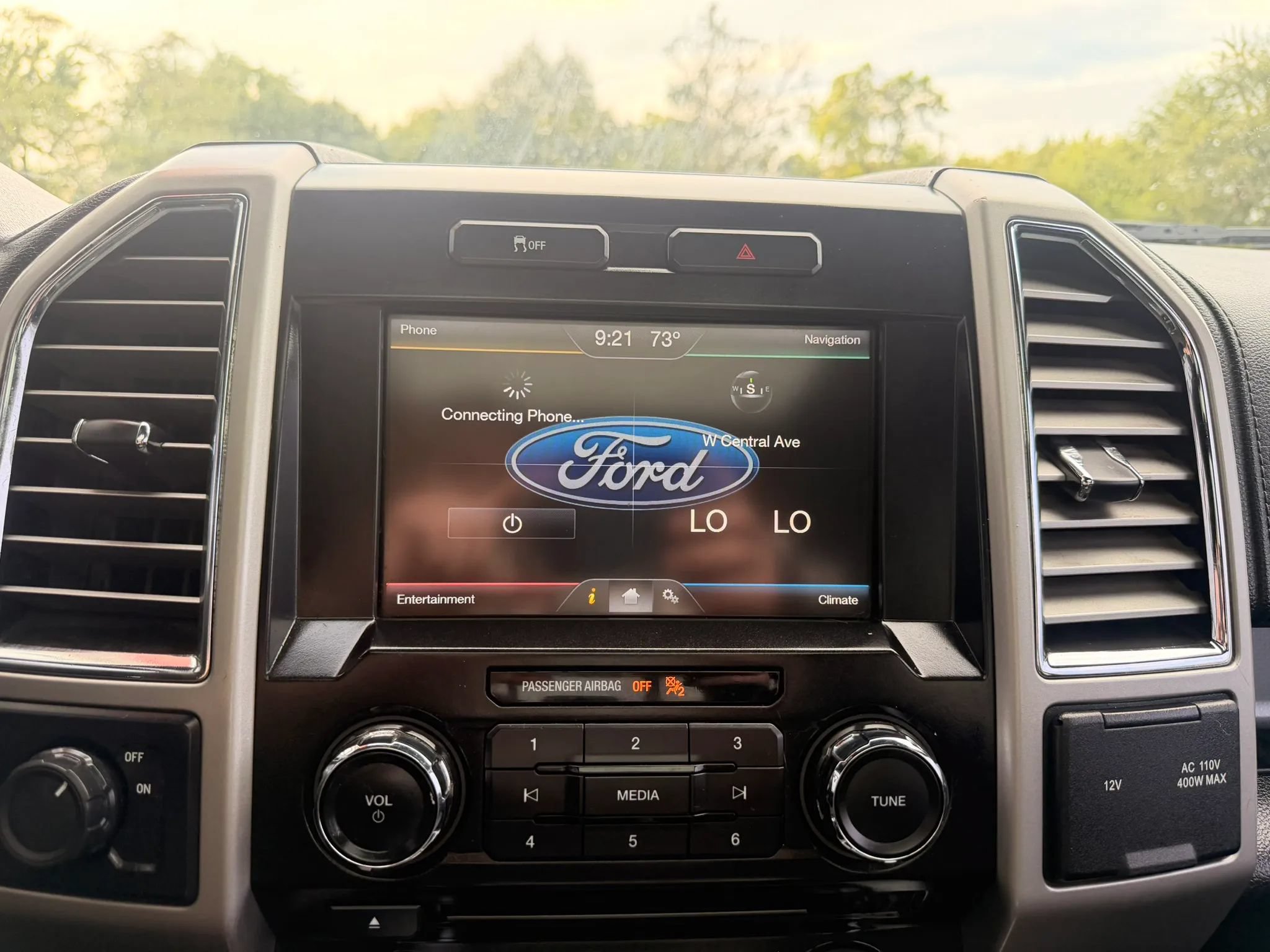 Used 2015 Ford F150 Lariat RWD image 19