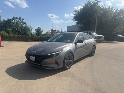 Used 2021 Hyundai Elantra SEL