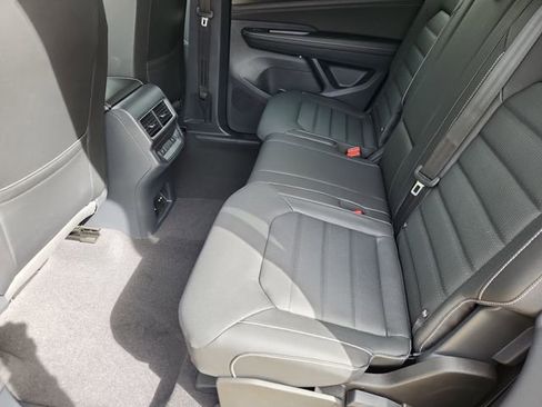 New 2026 Volkswagen Atlas Cross Sport SEL R-Line image 8