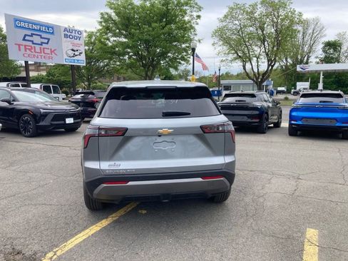 New 2026 Chevrolet Equinox LT AWD/4WD image 6
