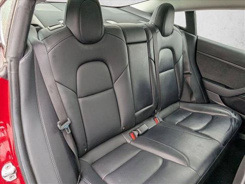 Used 2020 Tesla Model 3 Standard Range Plus image 18
