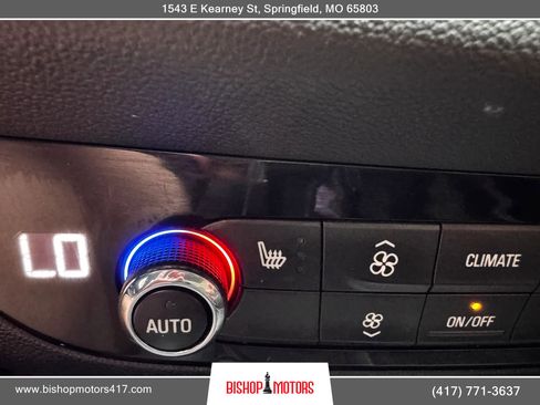 Used 2020 Buick Enclave Essence w/ Sound and Sites Package AWD/4WD image 49