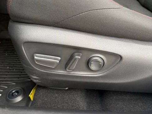 Certified 2025 Toyota RAV4 SE AWD/4WD image 18