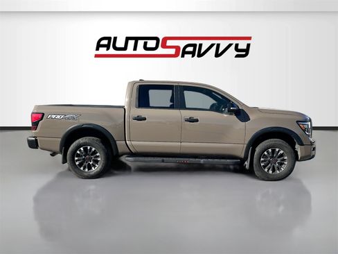 Used 2023 Nissan Titan PRO-4X w/ Pro-4x Convenience Package image 8