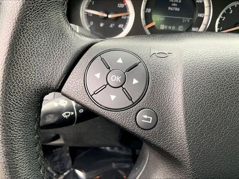 Used 2008 Mercedes-Benz C 300 Sedan image 24