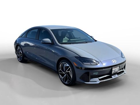 Certified 2025 Hyundai Ioniq 6 Limited RWD image 7