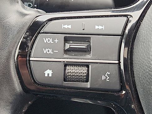 Used 2025 Honda CR-V EX-L image 22