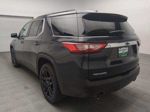 Used 2021 Chevrolet Traverse LT w/ LPO, Cargo Package FWD image 5