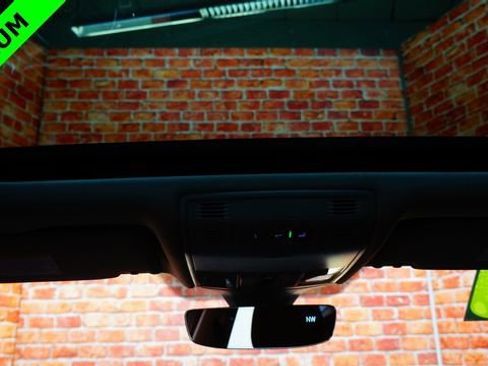 Used 2020 Volkswagen Jetta SEL Premium image 33