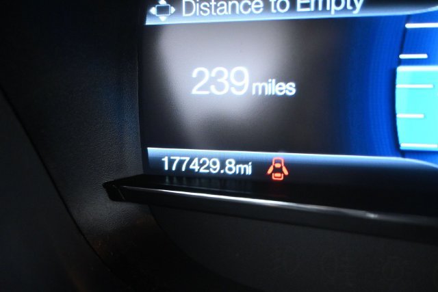 Used 2019 Ford Explorer XLT w/ Equipment Group 202A FWD image 19