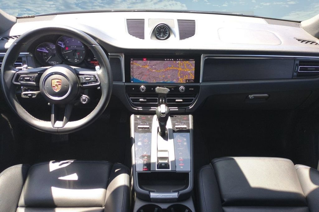 Used 2023 Porsche Macan GTS AWD/4WD image 16