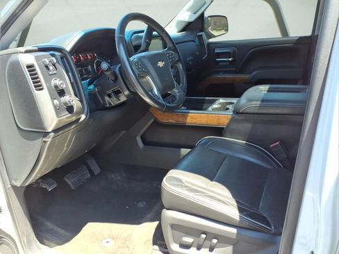 Used 2017 Chevrolet Silverado 1500 High Country AWD/4WD image 11
