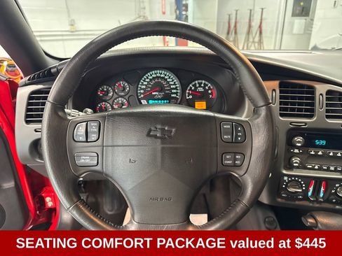 Used 2004 Chevrolet Monte Carlo SS w/ Dale Earnhardt Jr. Package FWD image 6