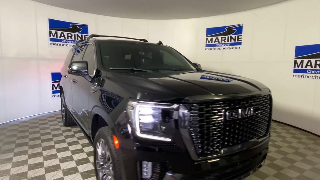 Used 2024 GMC Yukon Denali Ultimate AWD/4WD image 4