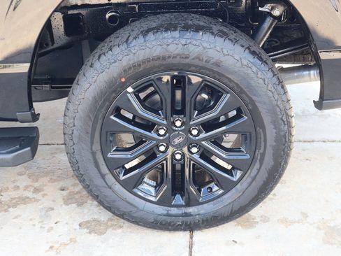 New 2025 Ford F150 Lariat w/ Equipment Group 502A High image 21