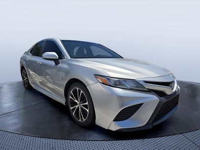 Used 2018 Toyota Camry SE w/ Moonroof Package