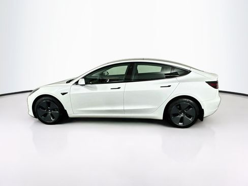 Used 2023 Tesla Model 3 Standard Range RWD image 4