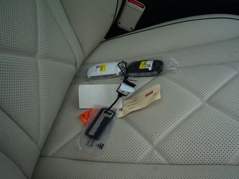 New 2025 Genesis GV80 3.5T Prestige image 24