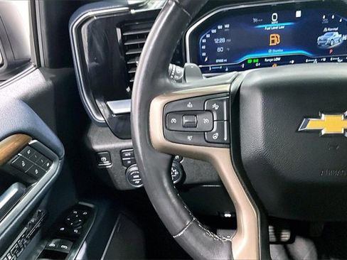 Used 2022 Chevrolet Silverado 1500 High Country w/ Max Trailering Package image 12