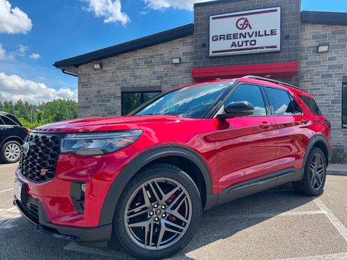 Used 2025 Ford Explorer ST w/ Sun And Sound Package AWD/4WD image 1