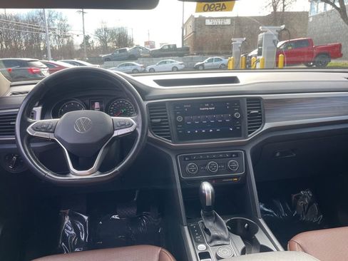 Used 2021 Volkswagen Atlas SE image 11