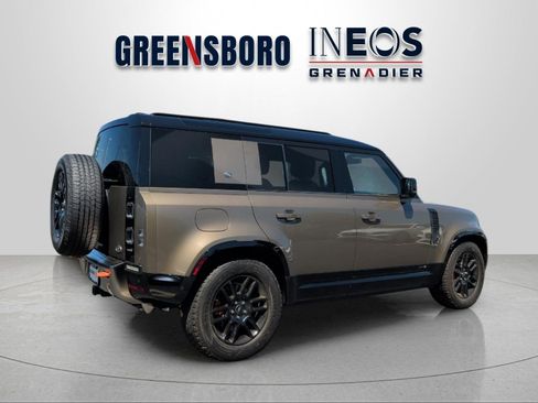 Used 2020 Land Rover Defender 110 X AWD/4WD image 5