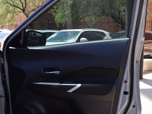 Used 2023 Nissan Kicks SV w/ Exterior Package image 33