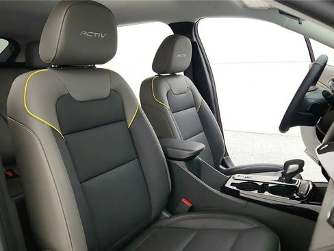 New 2026 Chevrolet Trax ACTIV w/ Driver Confidence Package FWD image 37