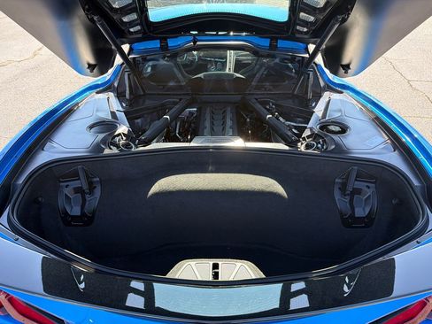 Used 2025 Chevrolet Corvette Stingray Preferred Cpe w/ Z51 Performance Package RWD image 17