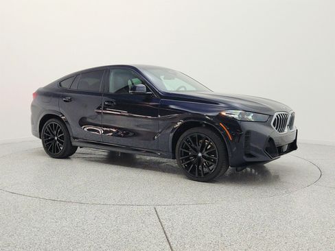 Used 2024 BMW X6 xDrive40i w/ Parking Assistance Package AWD/4WD image 3