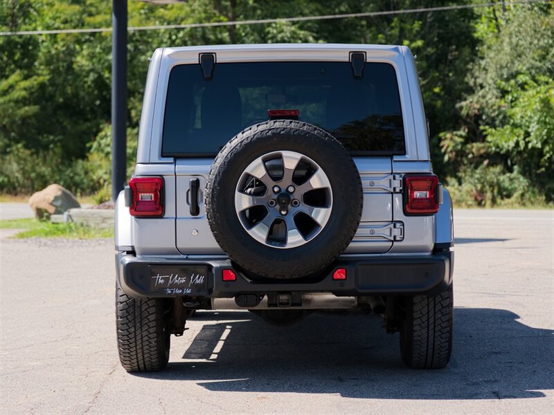 Used 2019 Jeep Wrangler Unlimited Sahara AWD/4WD image 6